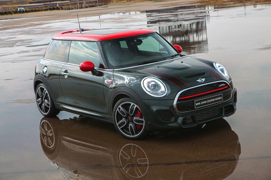  Mini Cooper S JCW 2015 года  (ZA) (фото 15 из 24)